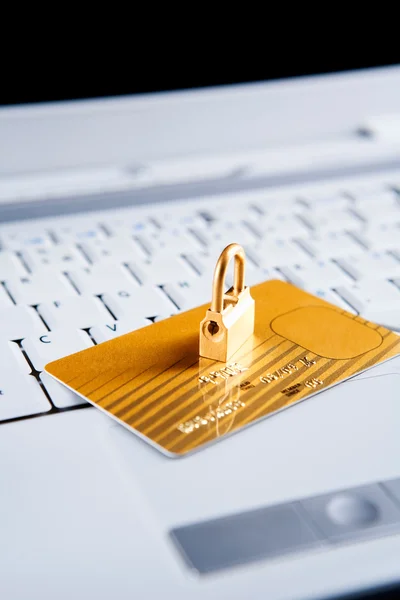 Концепция безопасности для онлайн-транзакции — стоковое фото