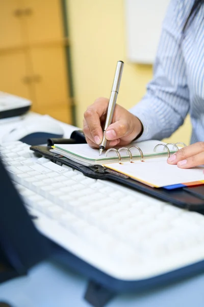 Writing in office — Stock Photo, Image