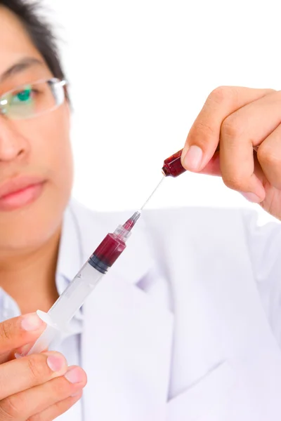 Filling hypodermic syringe from ampoule (zoom) — Stock Photo, Image