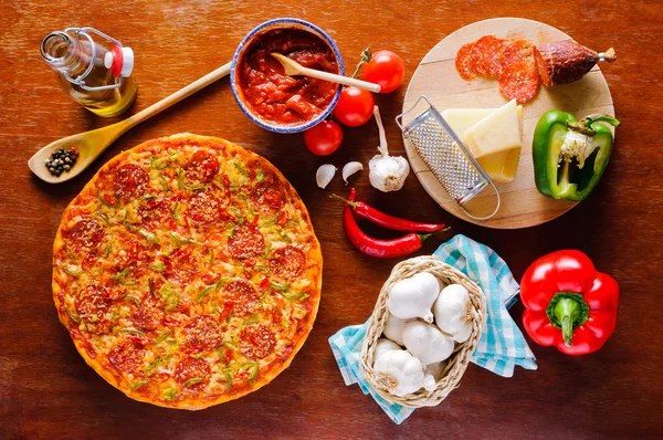 ペパロニのピザ — ストック写真