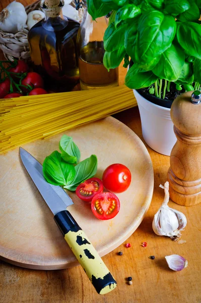 Ingrediënten voor het Italiaans eten koken — Stockfoto