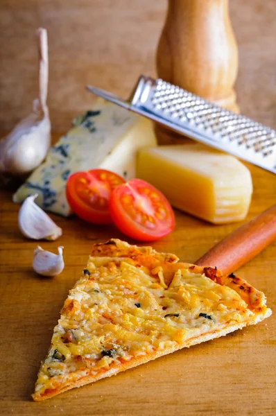 Pizza formaggio — Fotografia de Stock