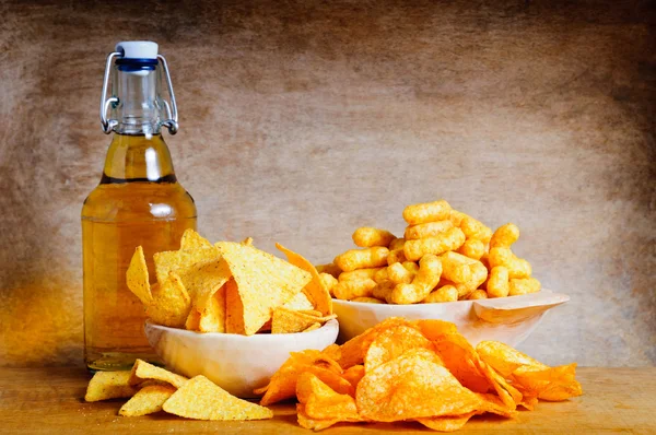 Beer and snacks — Stock Photo, Image
