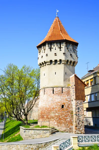 Torre de defensa en Sibiu — Foto de Stock