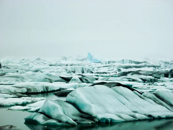 Айсбергская лагуна джокулсарлона — стоковое фото