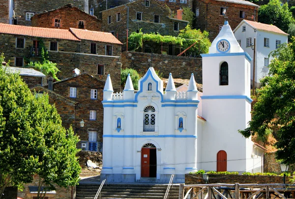 Kyrkan i Piódão — Stockfoto