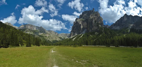 Vallunga, Доломітові Альпи - Італія — стокове фото