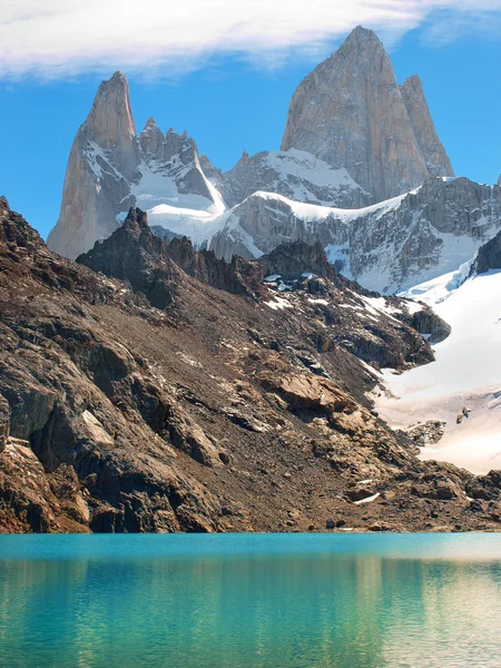Paesaggio montano con Mt. Fitz Roy in Patagonia, Sud America — Foto Stock