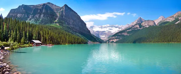 Jezero louise panorama v Albertě, Kanada — Stock fotografie