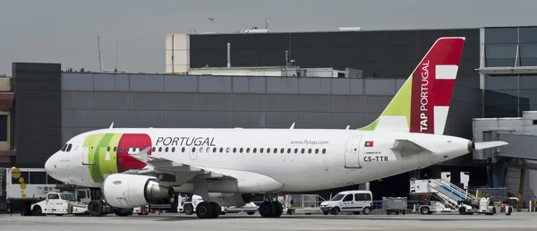 TAP PORTUGAL AIRBUS 319 — Stock Photo, Image