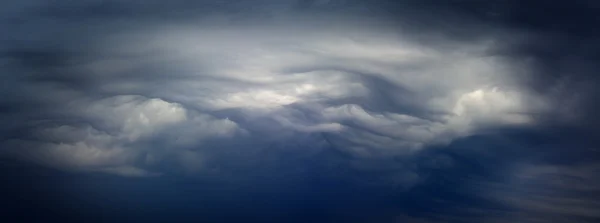 Dark dramatic stormy sky panorama — Stock Photo, Image