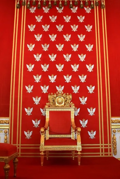 Throne of polish king in Warsaw castle — Stock Photo, Image