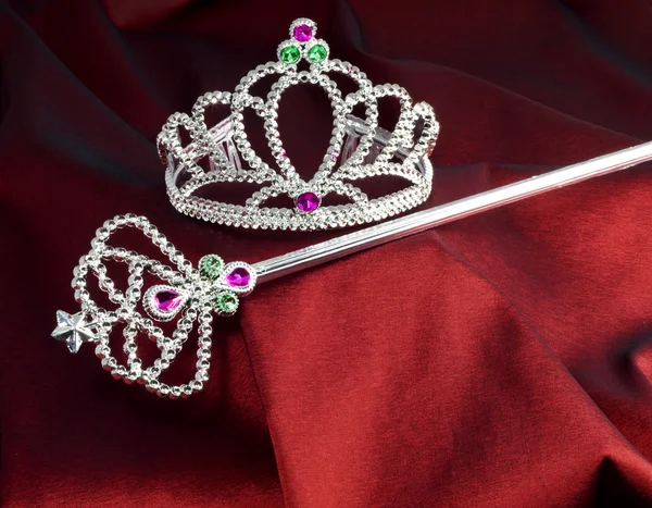 Corona y varita accesorios princesa — Foto de Stock