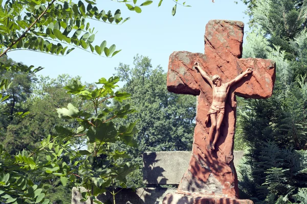 Old cement grunge cross on grave — Stock Photo, Image