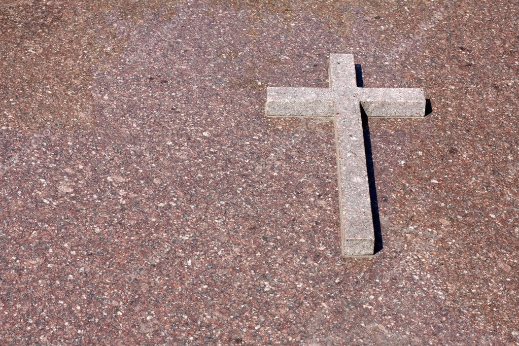 Old cement grunge cross on grave — Stock Photo © udra #11939617