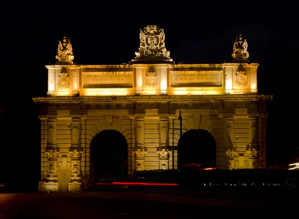 Portão Floriana à noite - Malta — Fotografia de Stock