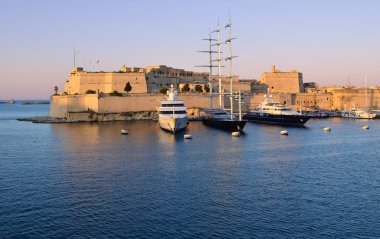 günbatımı üzerinde grand harbour - malta