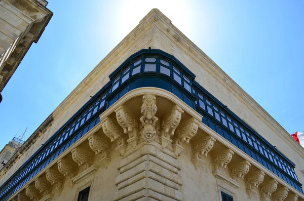 Balkon van het paleis van de grootmeester in valletta Rechtenvrije Stockafbeeldingen