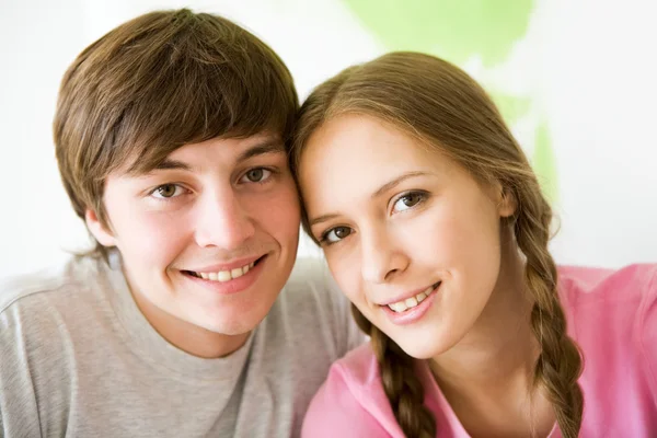 Pareja cariñosa — Foto de Stock