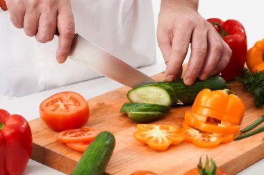 Cutting cucumbers