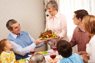 Family at dinner clipart