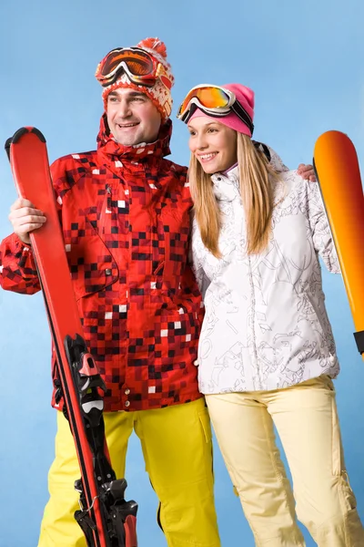 Des skieurs heureux — Photo