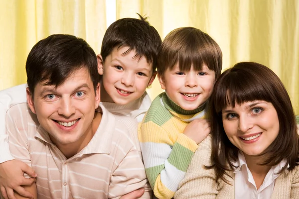 Cheerful family — Stock Photo, Image