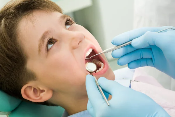 Dentes de cura — Fotografia de Stock