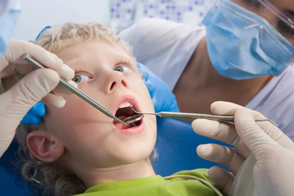 牙科治疗 — 图库照片