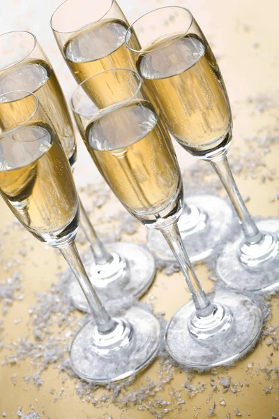 Sprudelnder Champagner — Stockfoto