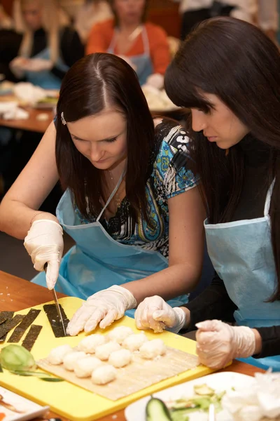 stock image Females cutting nori