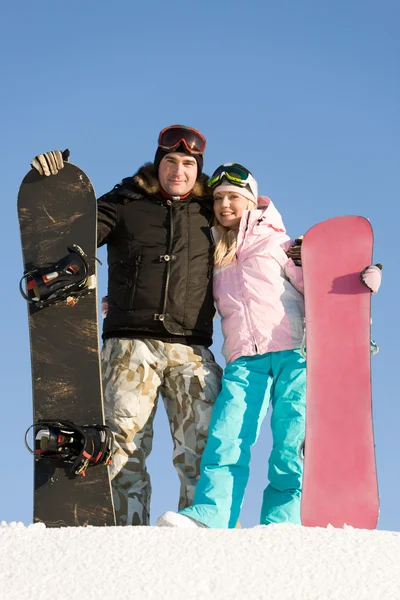 Щасливі сноубордистів — стокове фото
