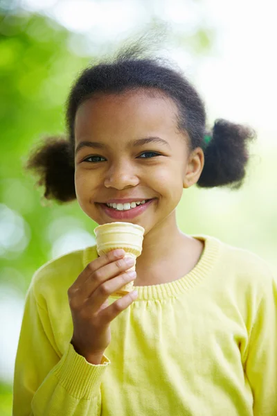 Felicità del gelato — Foto Stock