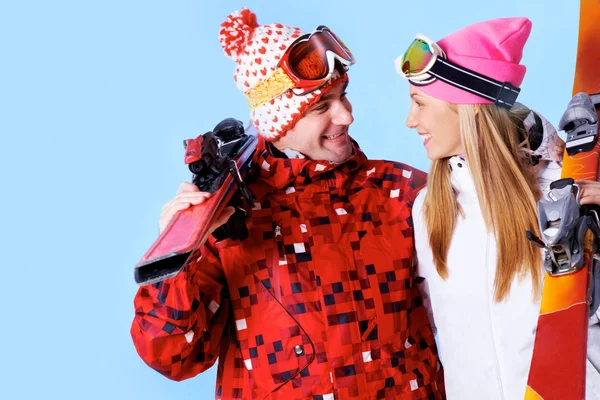 Szczęśliwy narciarzy — Zdjęcie stockowe