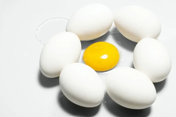 Świeże jaja — Zdjęcie stockowe