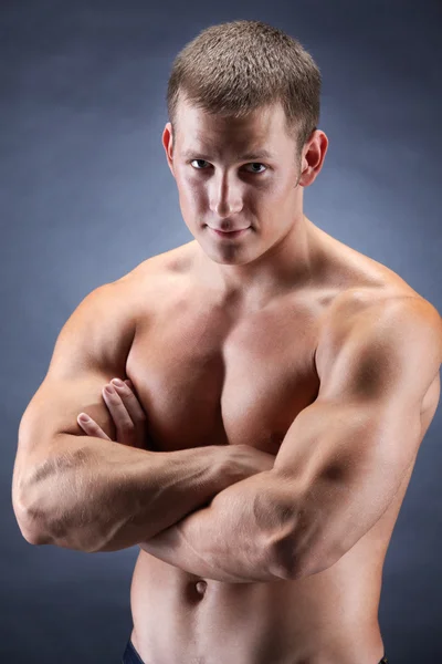 Handsome bodybuiler — Stock Photo, Image