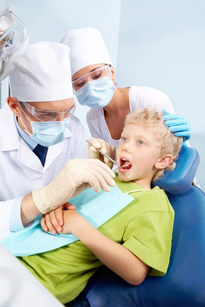 Стоматологічне обстеження — стокове фото