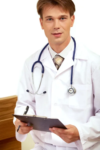 Серьезный врач — стоковое фото