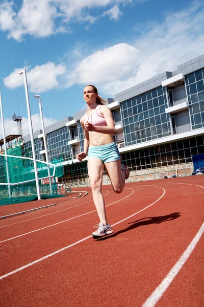 Mujer corriendo —  Fotos de Stock