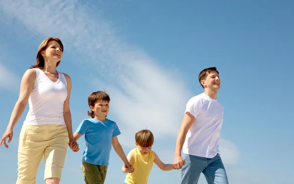 Familie in Ruhe — Stockfoto