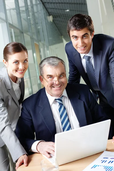Friendly business group — Stock Photo, Image