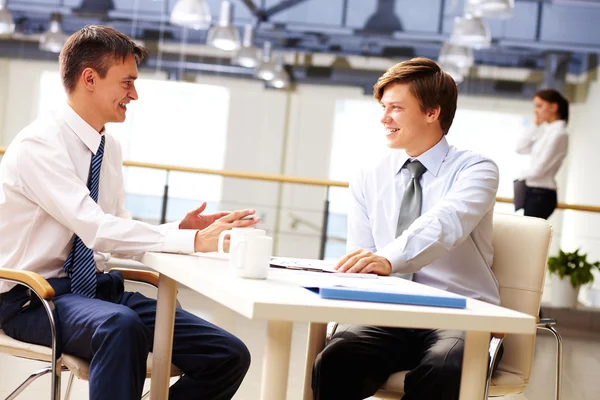 Ideen diskutieren — Stockfoto