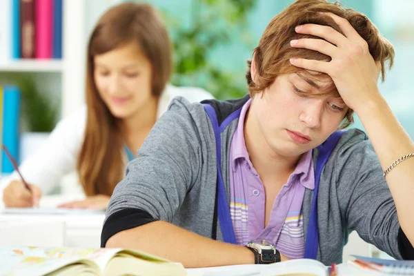 Students in library — Stock Photo, Image