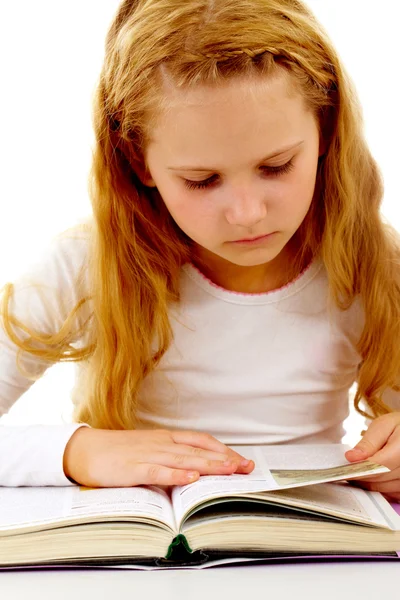 Girl reading — Stock Photo, Image