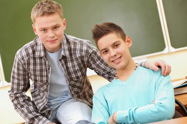 Friendly teenagers — Stock Photo, Image