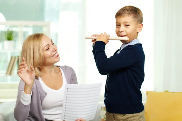 Playing the flute — Stock Photo, Image