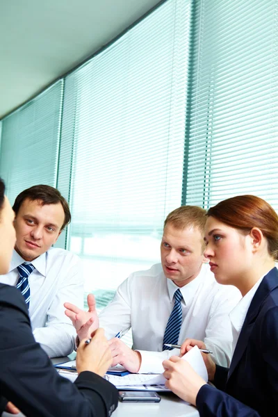 Interacting in office — Stock Photo, Image