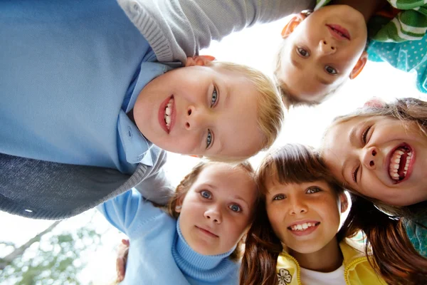 幸せな子供たち ロイヤリティフリーのストック写真