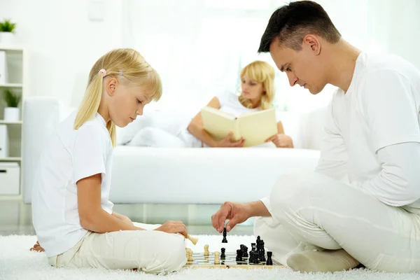 Giocare a scacchi — Foto Stock