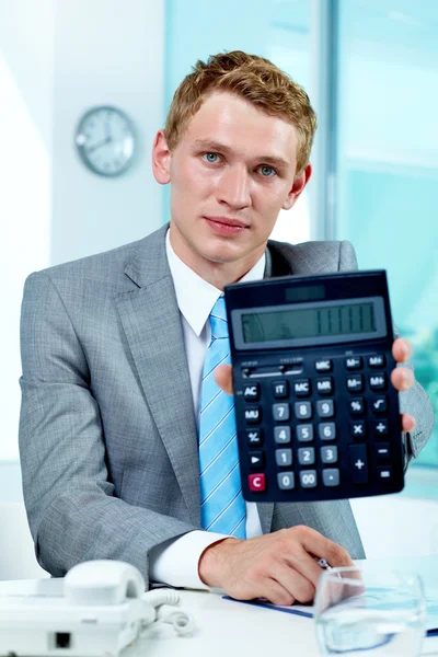 Contabilista com calculadora — Fotografia de Stock